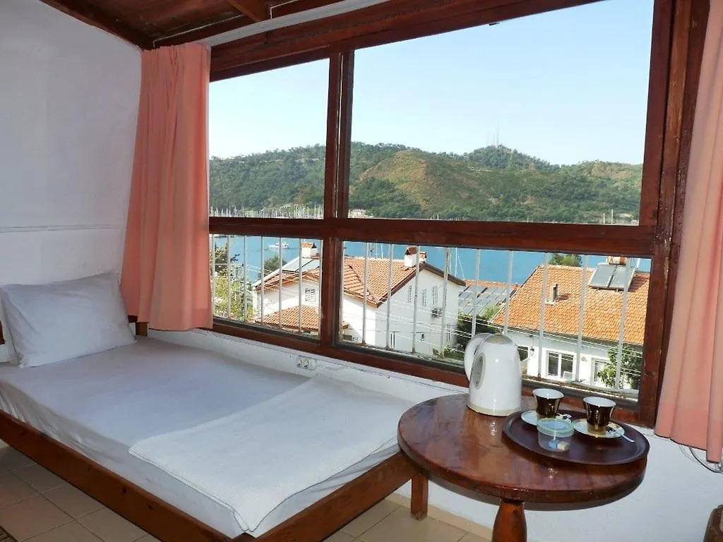 Ferah Hostel Monica'S Place Fethiye
