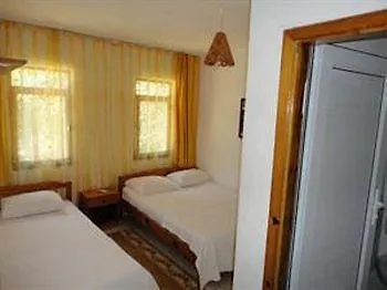 Ferah Hostel Monica'S Place Fethiye