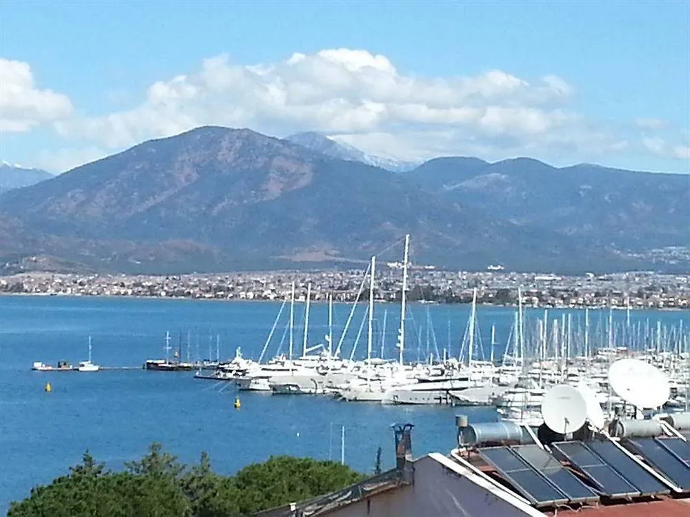 Ferah Hostel Monica'S Place Fethiye