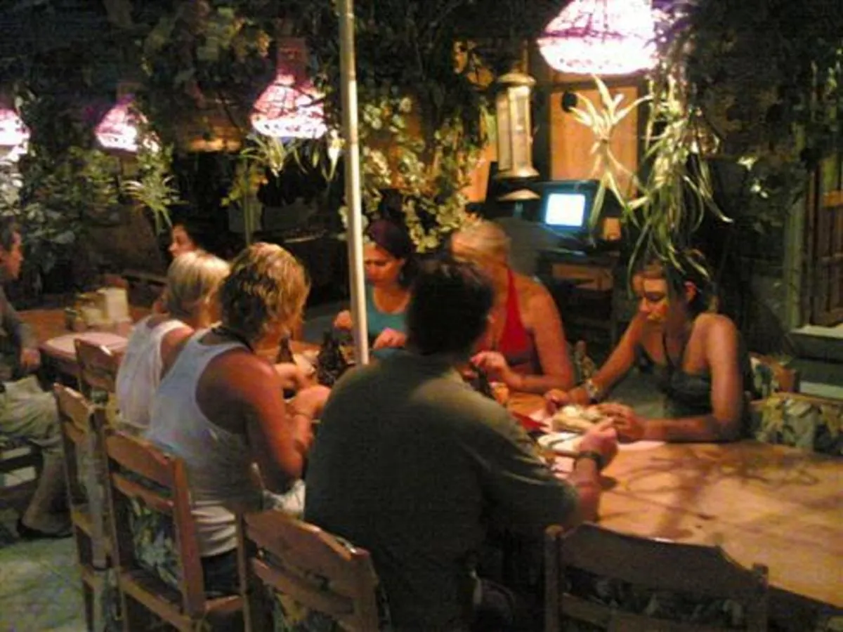 Ferah Hostel Monica'S Place Fethiye
