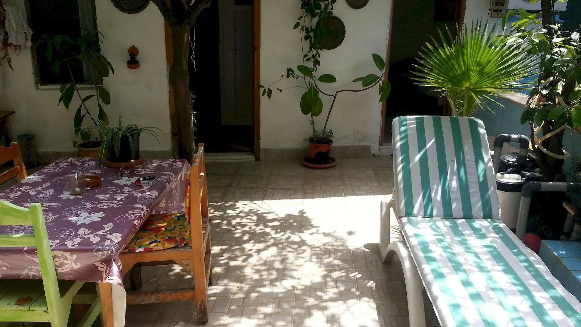 Ferah Hostel Monica'S Place Fethiye